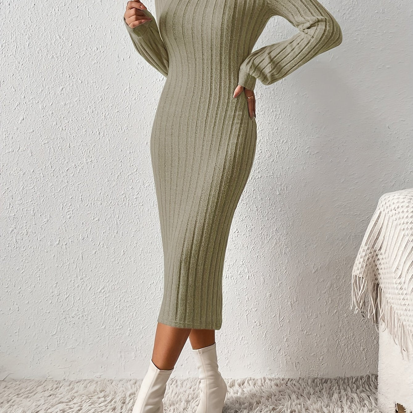 Vestido justo com nervuras, gola alta elegante, manga comprida, para mulheres.