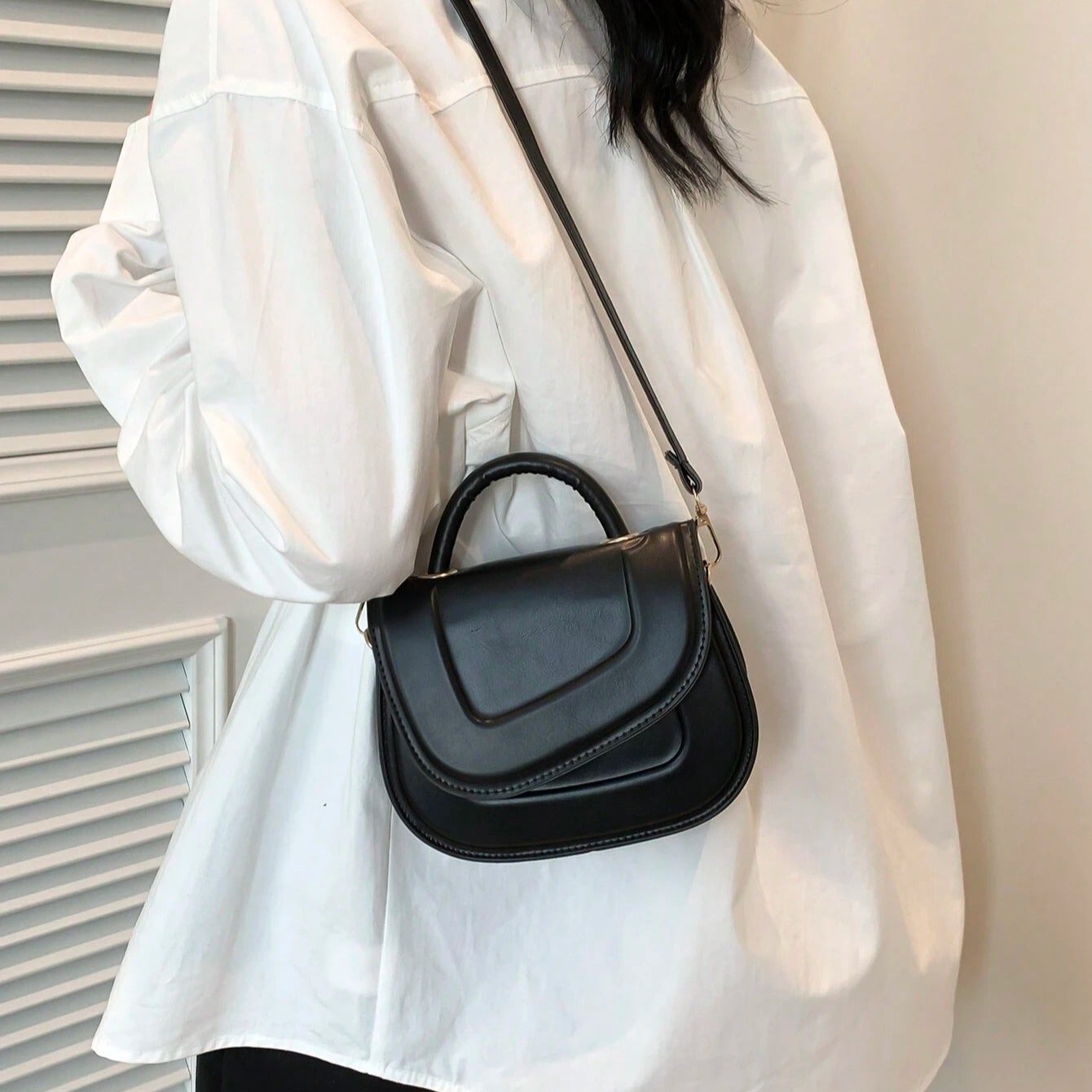 Charlotte™ Luxe Statement | Minimalistische Satteltasche