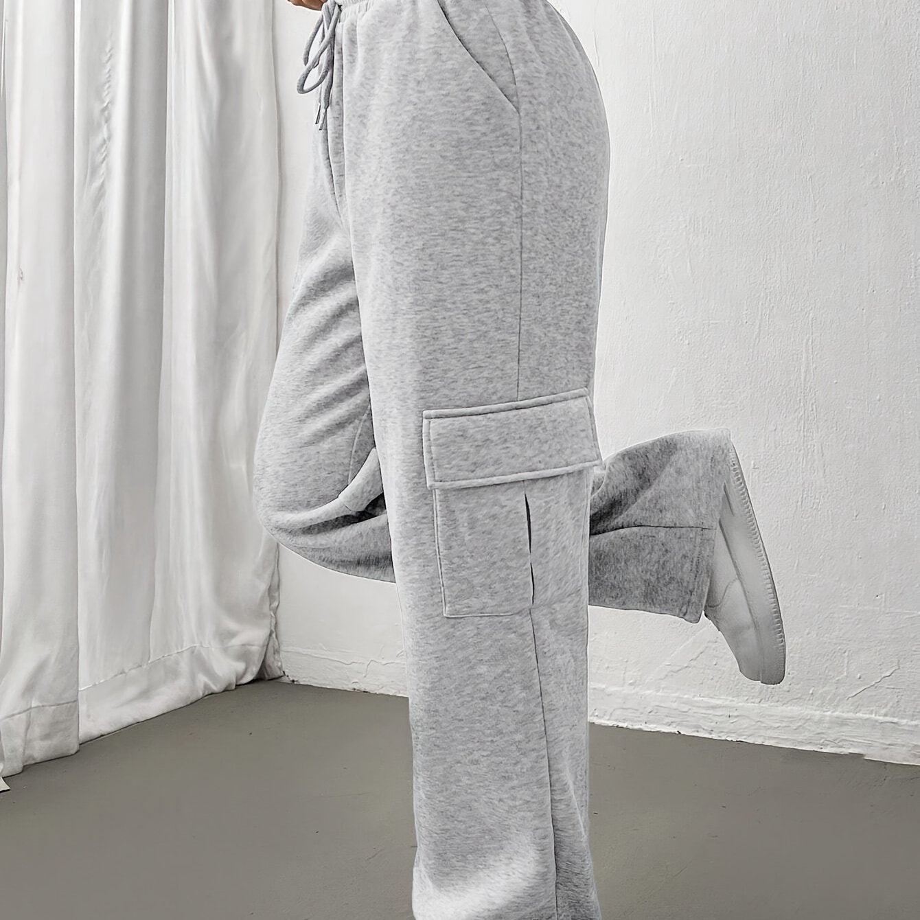 Flap Pocket Straight Leg Sweatpants - Drawstring Elastic Waist for Fall & Winter
