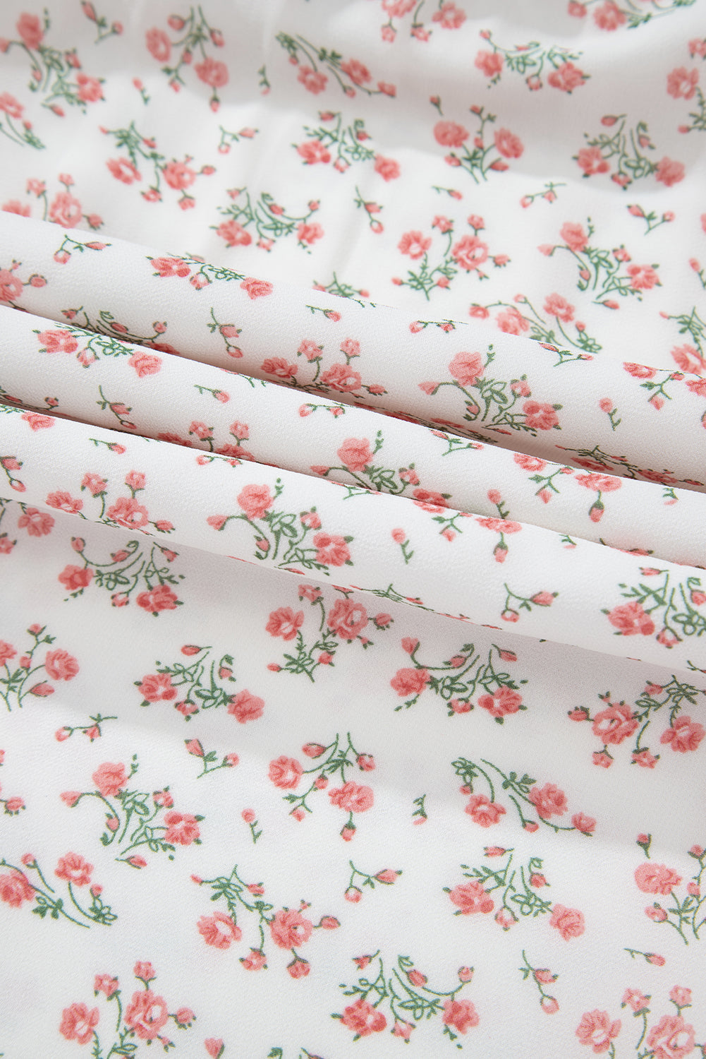 Vestido midi com estampa floral e decote quadrado