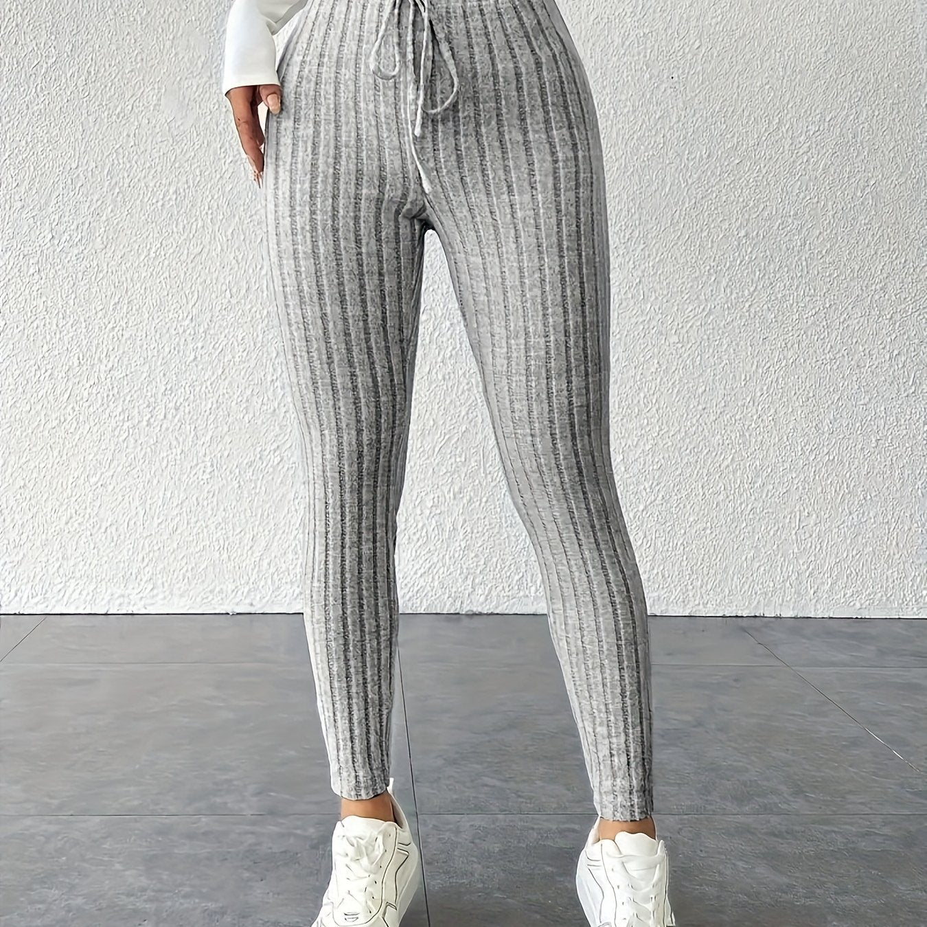 Einfarbige Leggings mit Kordelzug – lässig, dehnbar und eng anliegend für den Alltag