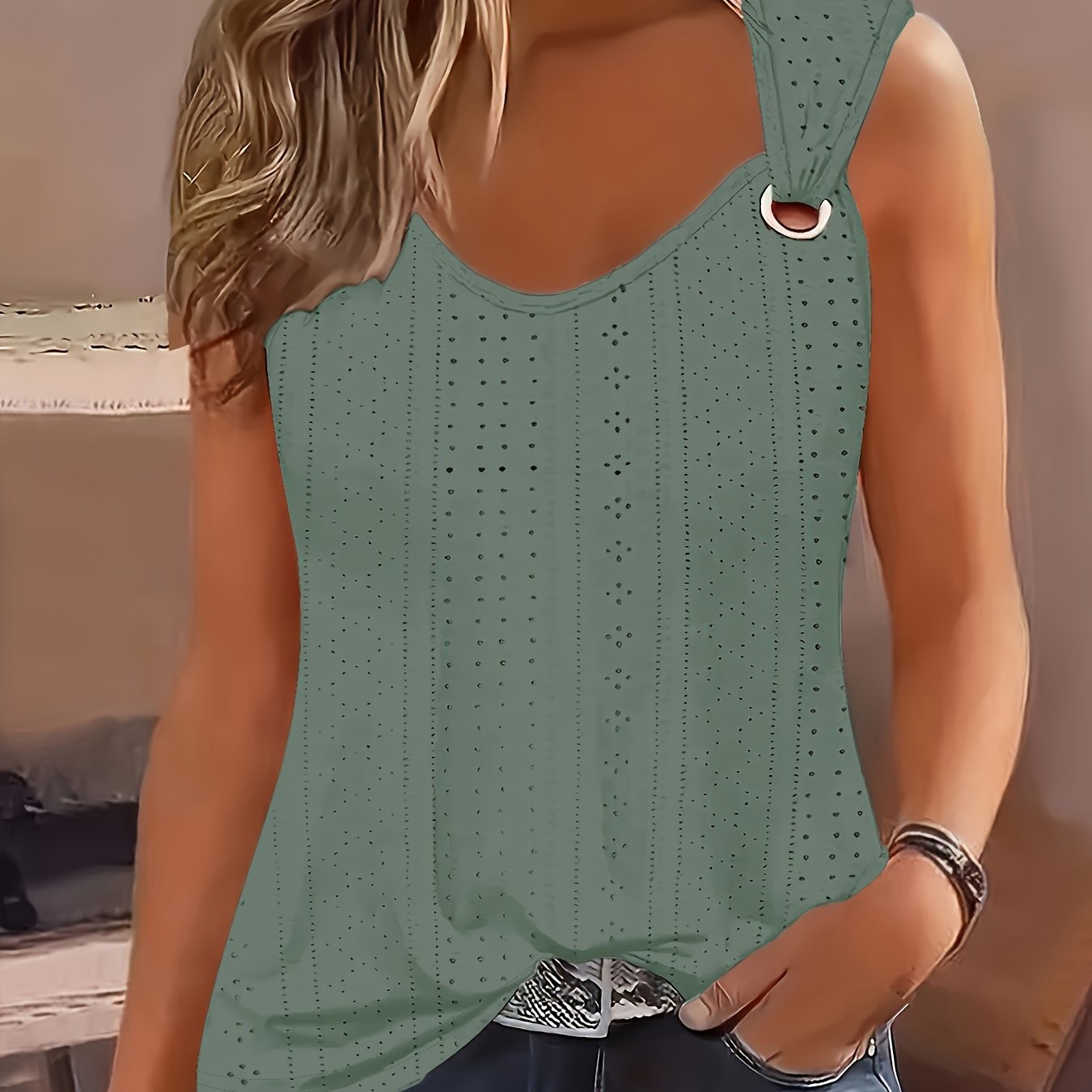 Regata lisa com ilhós, casual, sem mangas, para o verão.