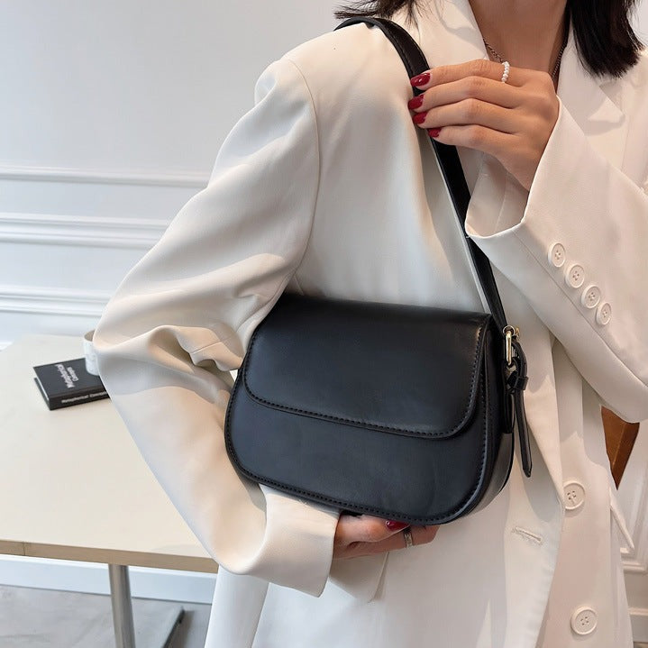 Avery™ Classic Saddle | Bolsa tiracolo