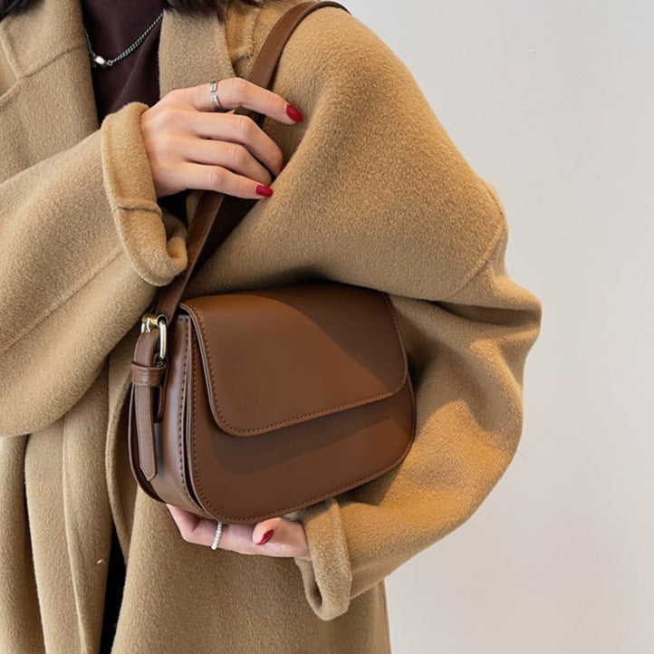 Avery™ Classic Saddle | Bolsa tiracolo