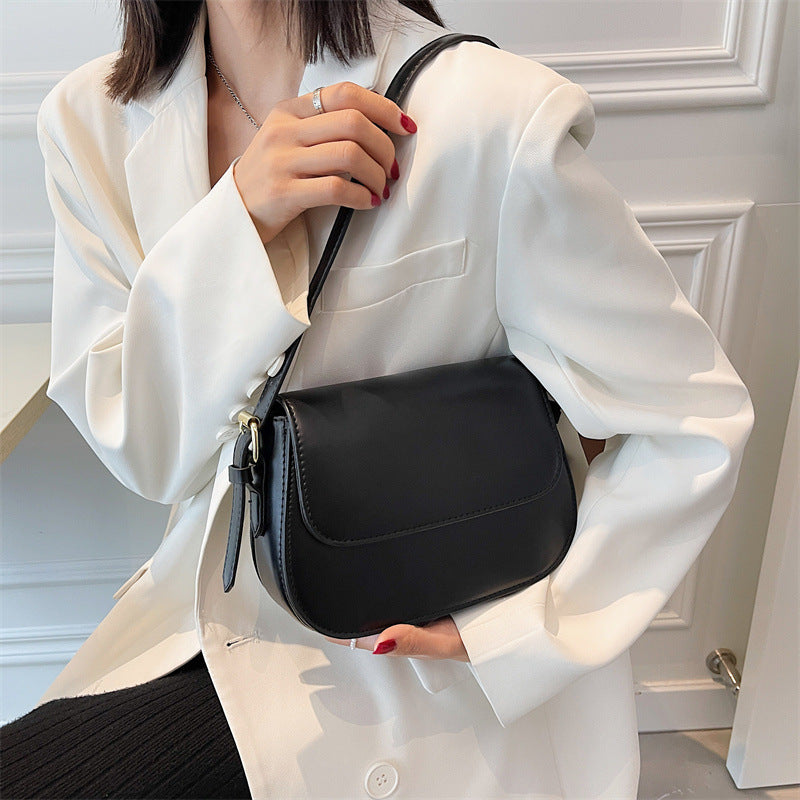 Avery™ Classic Saddle | Bolsa tiracolo