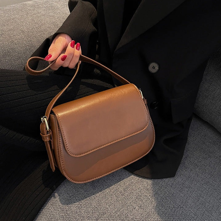 Avery™ Classic Saddle | Bolsa tiracolo