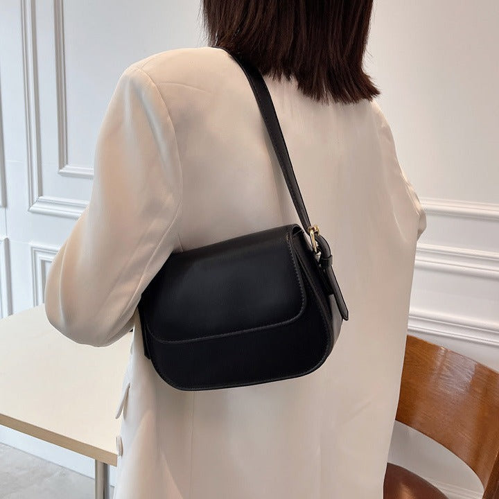 Avery™ Classic Saddle | Bolsa tiracolo