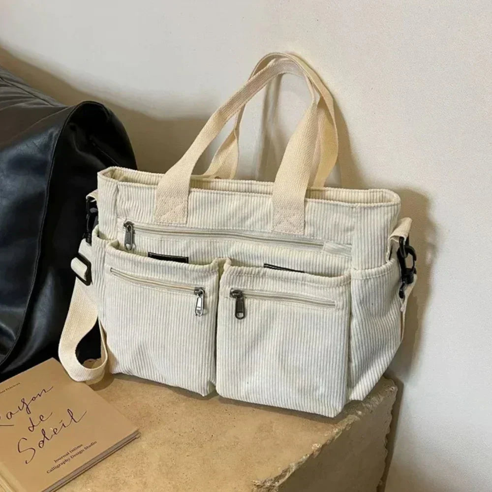 Lina™ - Bolsa com Cordão e Detalhes Feitos à Mão