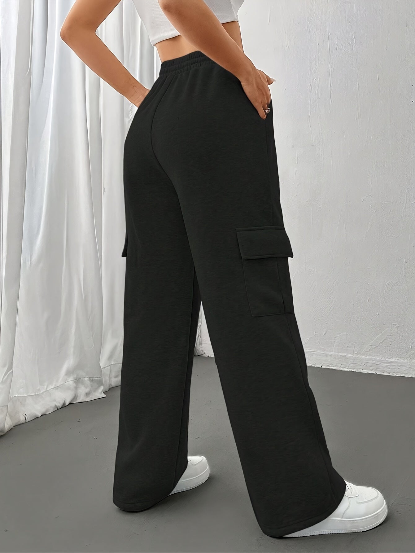 Flap Pocket Straight Leg Sweatpants - Drawstring Elastic Waist for Fall & Winter