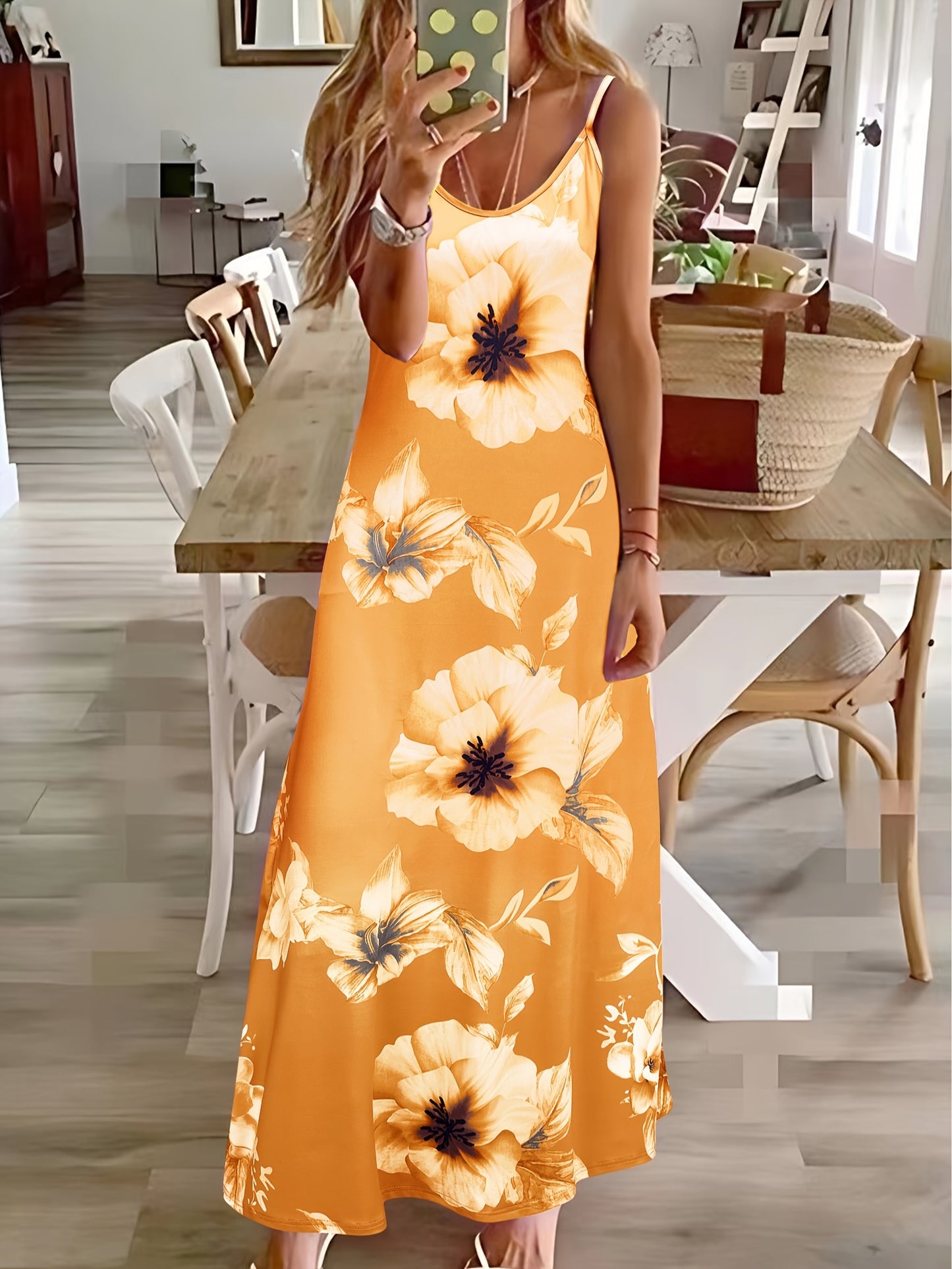 Vestido cami floral com alças finas, casual, comprimento até o tornozelo.