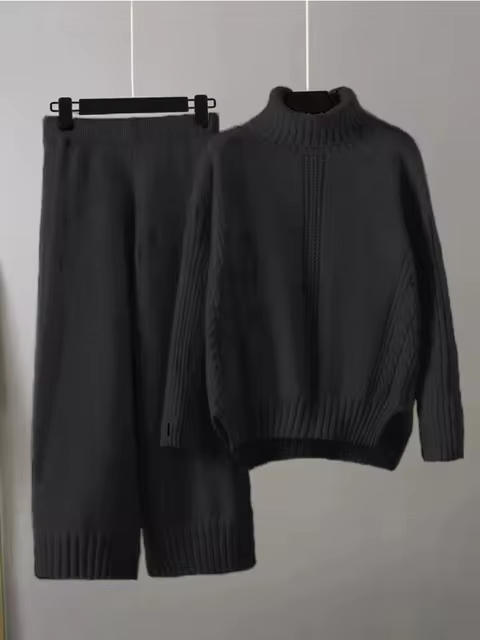 Scarlett™ - Stilvolles Set aus hochgeschlossenem Pullover-Strickpullover und lockerer Hose