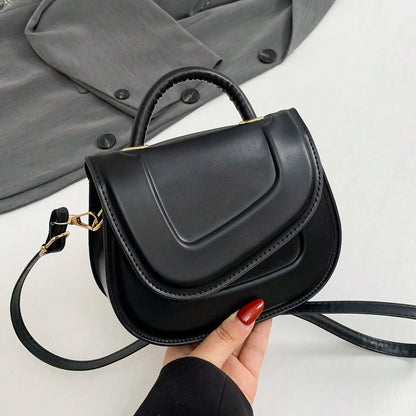 Charlotte™ Luxe Statement | Minimalistische Satteltasche