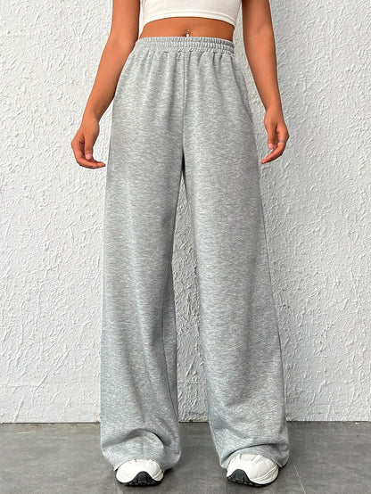 Jogginghose mit weitem Bein – Schräge Taschen, lässiges Workout für Frühling und Herbst