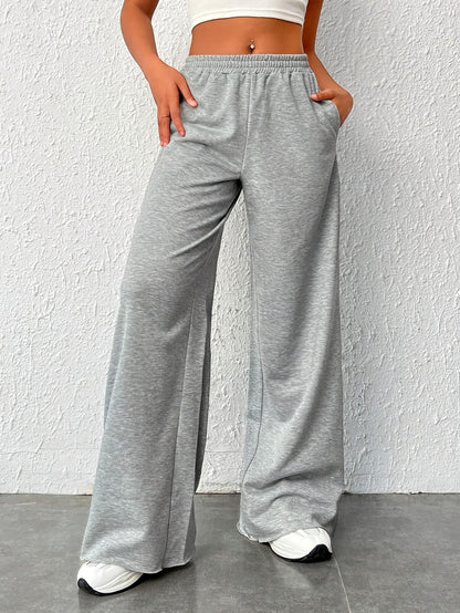 Jogginghose mit weitem Bein – Schräge Taschen, lässiges Workout für Frühling und Herbst
