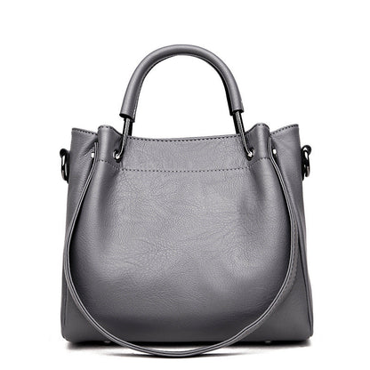 Peyton™ Luxe Charm | Klassische Schultertasche