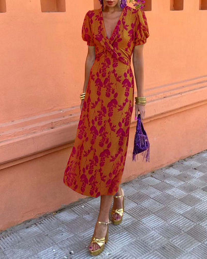 Aria™ - Vestido elegante com decote em V profundo e padrão de folhas