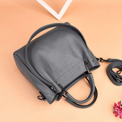 Peyton™ Luxe Charm | Klassische Schultertasche
