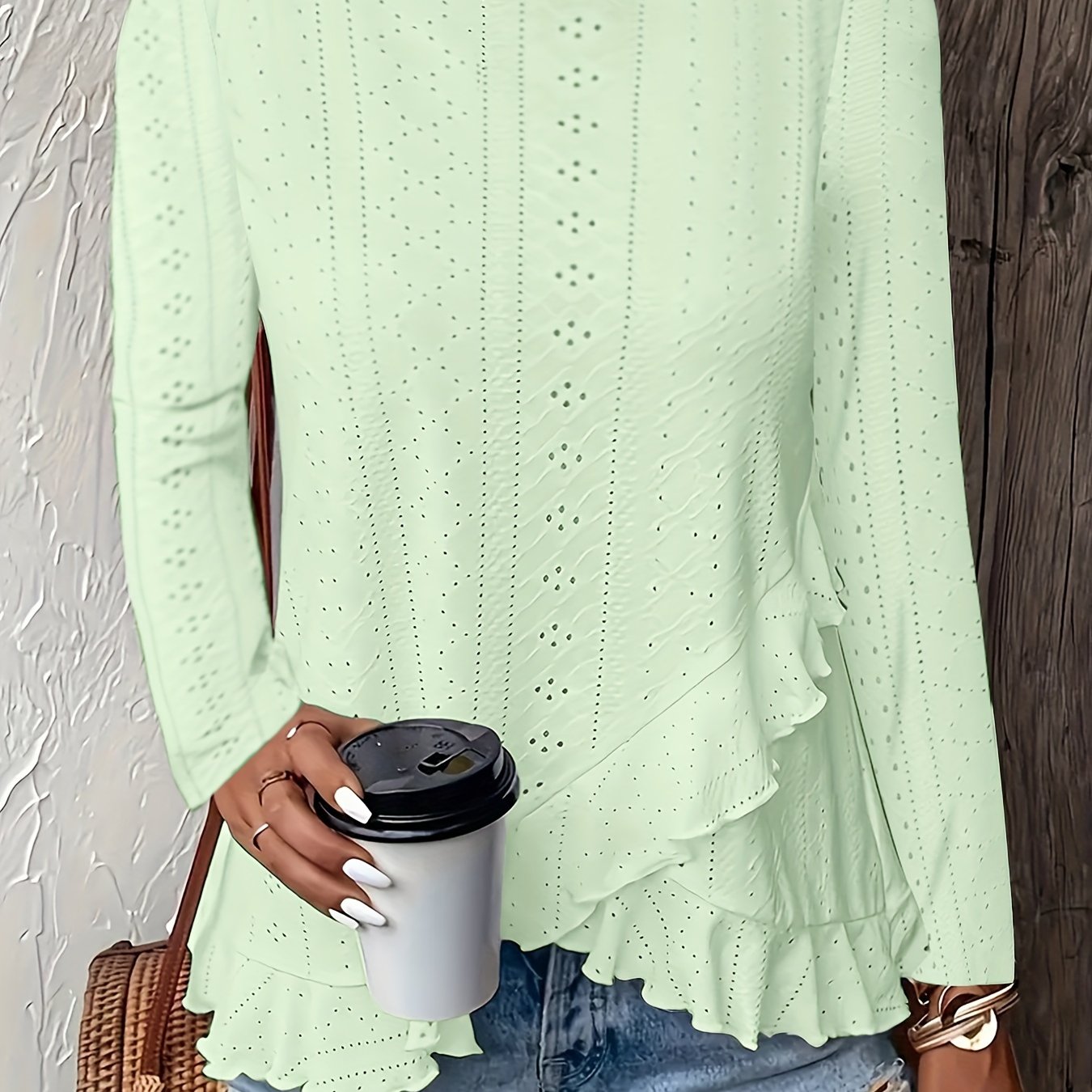 Camiseta feminina de manga comprida com babados e gola redonda, elegante e estilosa, primavera e outono, confortável e respirável, tecido jacquard de cor sólida