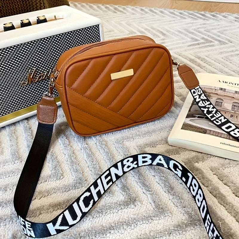 Bolsa tiracolo acolchoada feminina - couro sintético, alça ajustável