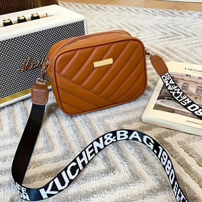Bolsa tiracolo acolchoada feminina - couro sintético, alça ajustável