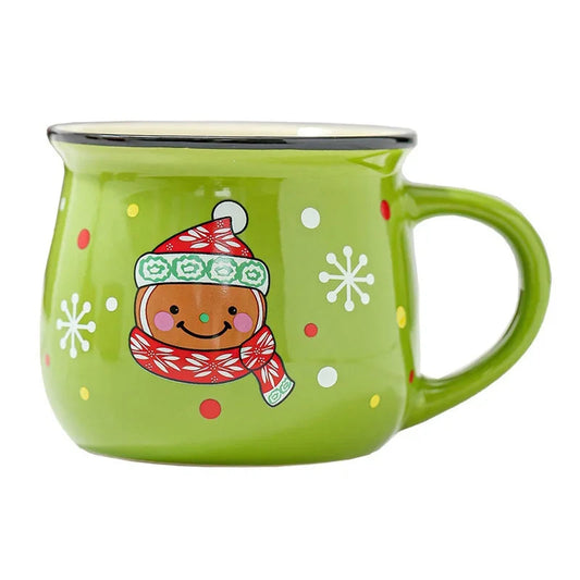 Frostige, gemütliche Weihnachtsbecher