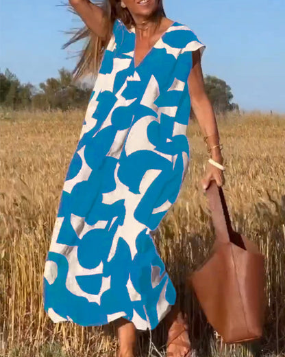 Aria™ – Weiches, fließendes Kleid mit V-Ausschnitt und Aufdruck