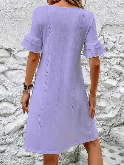 Vestido com gola redonda bordado com ilhós, manga casual com babados para primavera/verão.