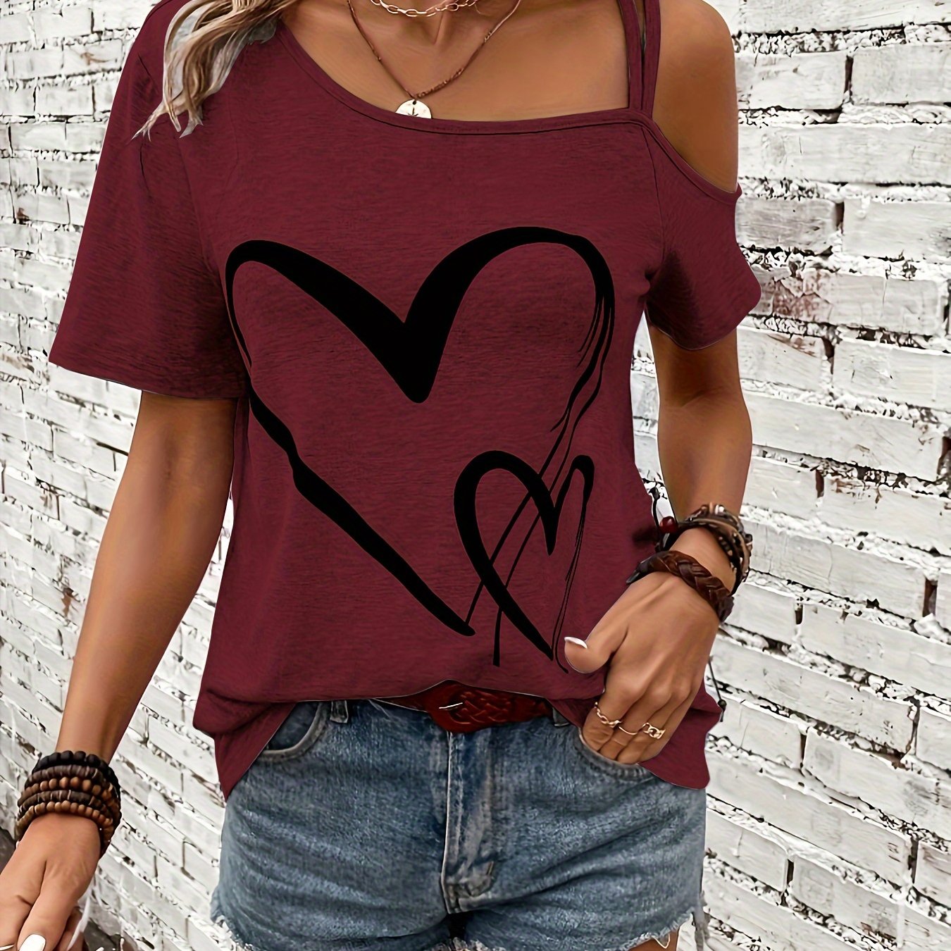 Stylish Heart Print One Shoulder Short Sleeve T-shirt - Elegant Asymmetrical Polyester Top with Micro Elasticity - Perfect for Summer, Womens Regular Length Knit Fabric Clothing