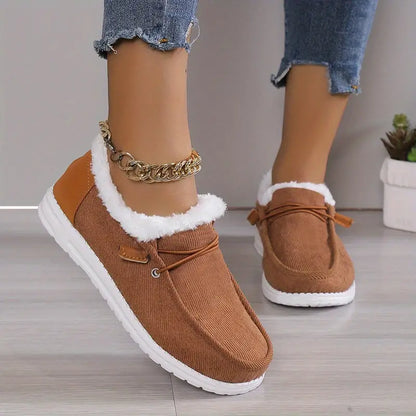 Damen-Schlupfstiefel aus Plüschsamt – gemütliche runde Zehenpartie, warmes Futter, rutschfeste Sohle