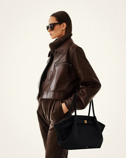 Riley™ - Bolsa de axila em camurça de couro micro