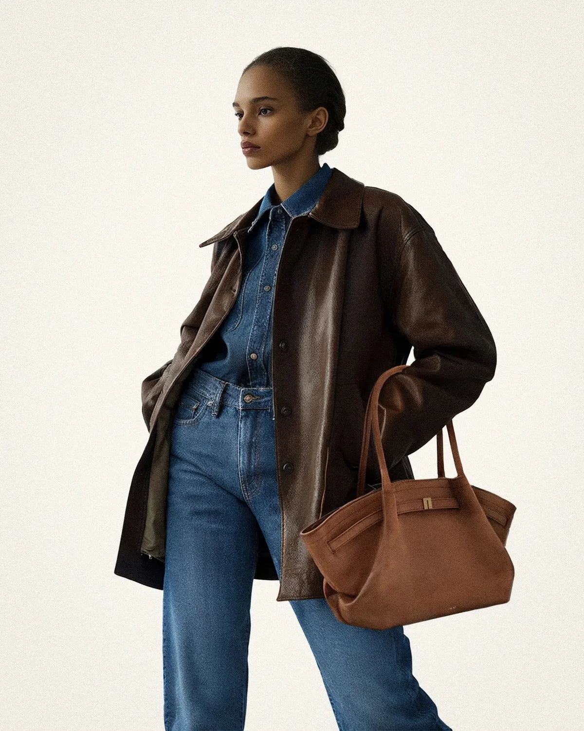 Riley™ - Bolsa de axila em camurça de couro micro