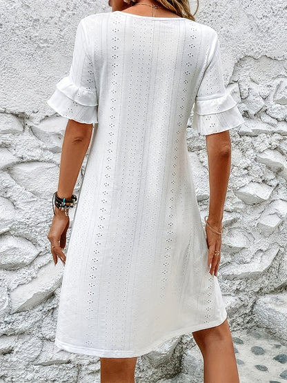 Vestido com gola redonda bordado com ilhós, manga casual com babados para primavera/verão.