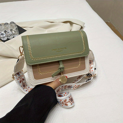Bolsa de ombro com aba fashion - Bolsa transversal feminina com fivela e alça larga