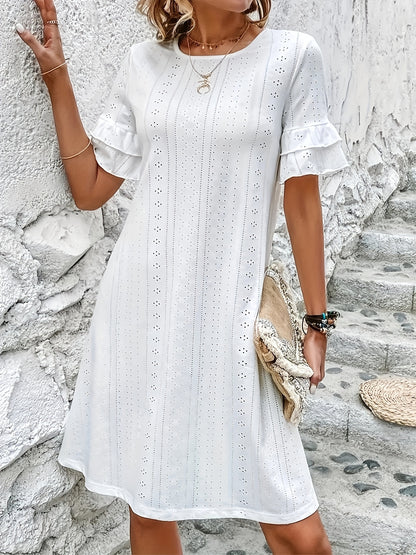 Vestido com gola redonda bordado com ilhós, manga casual com babados para primavera/verão.